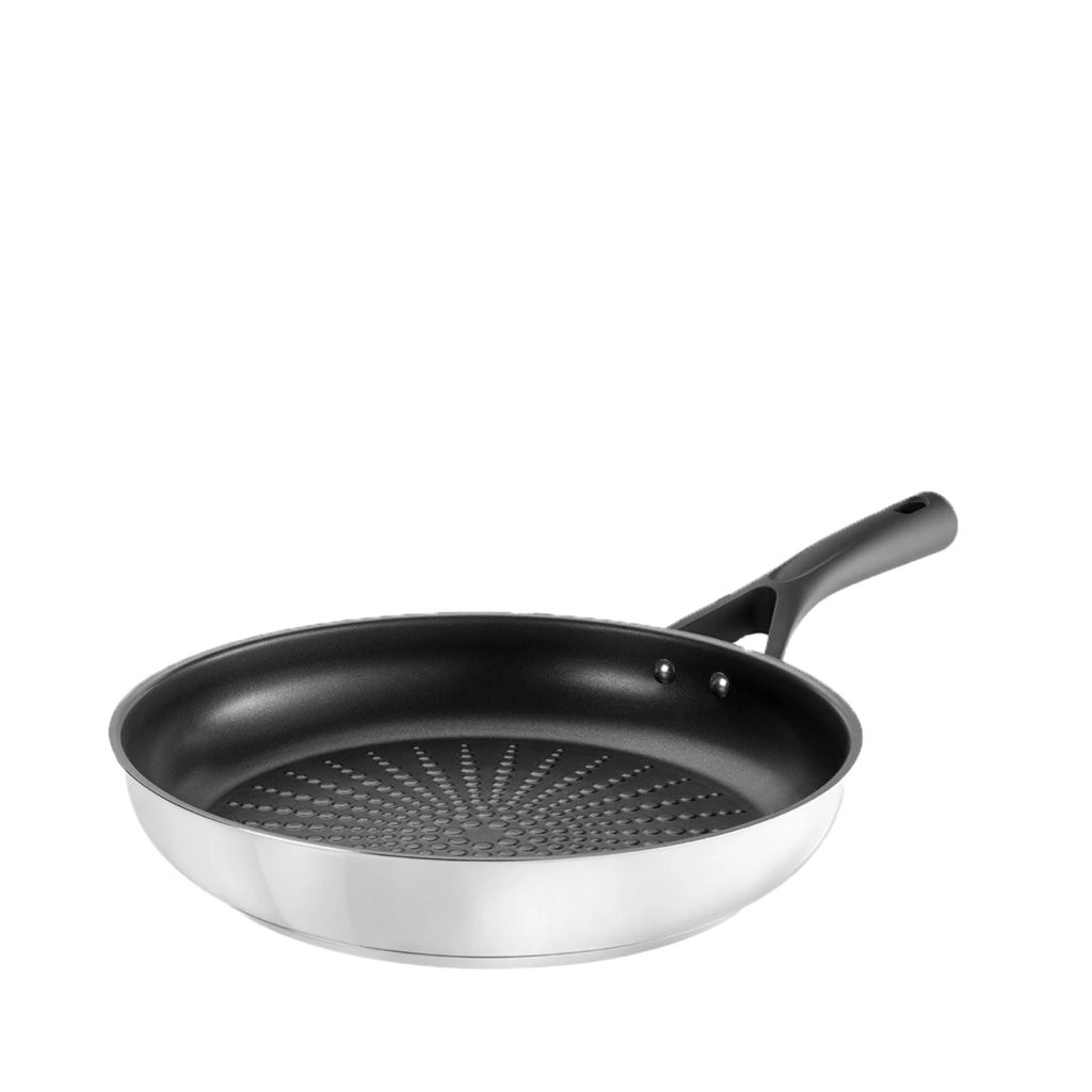 Pyrex’s expert touch frying pan.