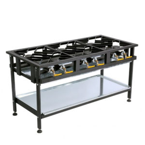 The gas boiling table with 6 staggered burners.