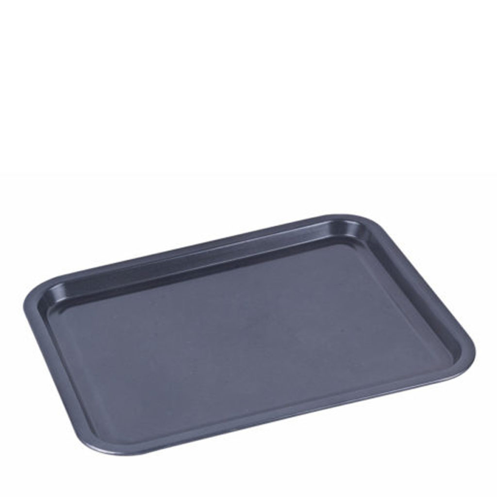 A baking and roasting tray.