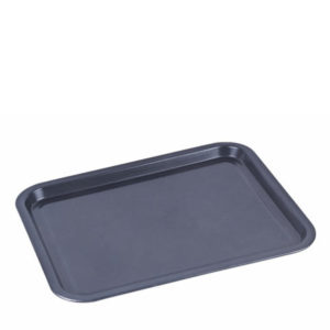A baking and roasting tray.