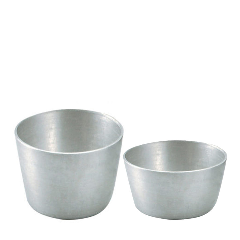 A set of 2 dariol moulds.