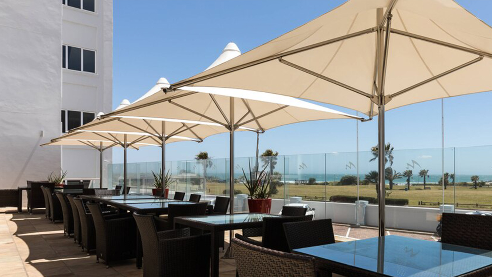 THE MARINE HOTEL, PE