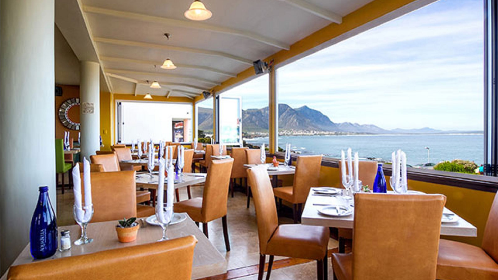 LA PENTOLA, HERMANUS