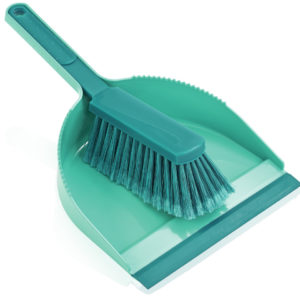 HANDHELD SCOOP AND BROOM SET <br> By Leifheit