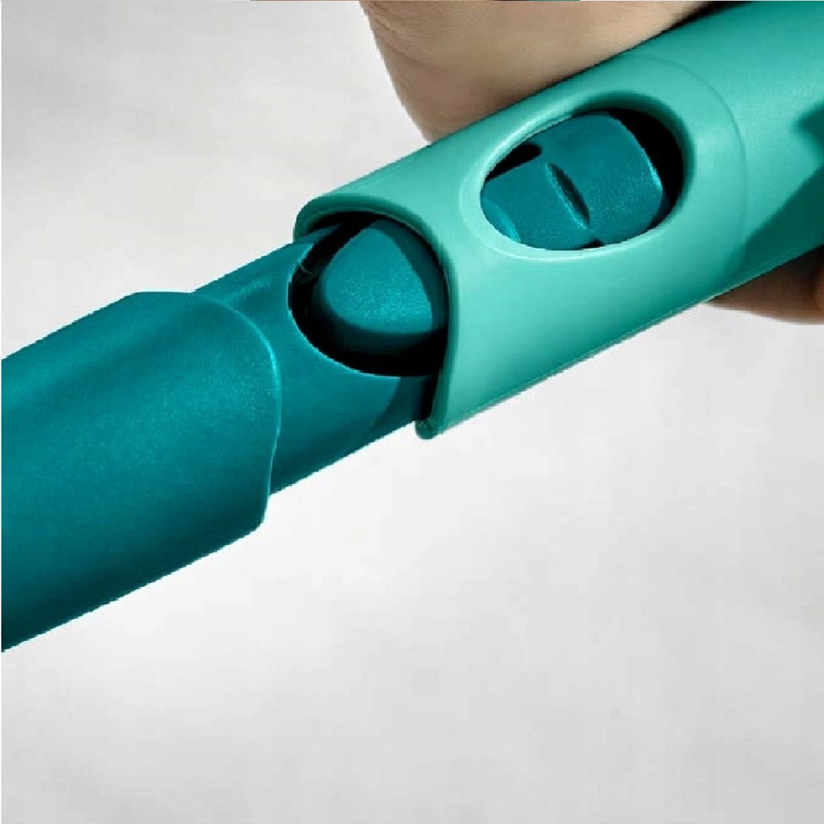 STEEL HANDLE WITH CLICK SYSTEM <br> By Leifheit - Image 4