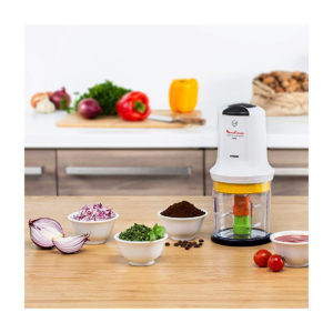 AT723110_MULTI_MOULINETTE_CHOPPER_IN_USE_MAIN