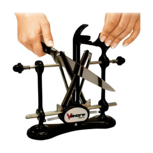 KNI0108_WARTHOG_KNIFE_SHARPENER_IN_USE_MAIN