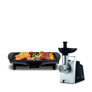 ME106832_MOULINEX_HV1_MINCER_IN_USE_MAIN1